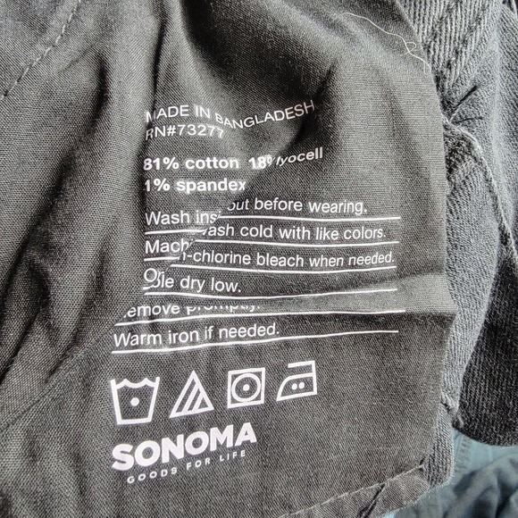 Black Pleated-Front Relaxed High Rise Ankle Jeans Sz 10 - Picture 6 of 9